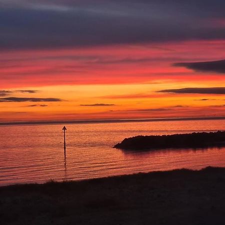 Awave From It All - Escape The City Life Jaywick Sands Exteriér fotografie